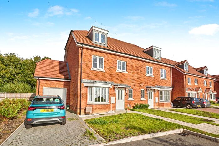 5 Bedroom Semi-Detached House For Sale In Halifax Close, Guildford, Surrey, GU3
