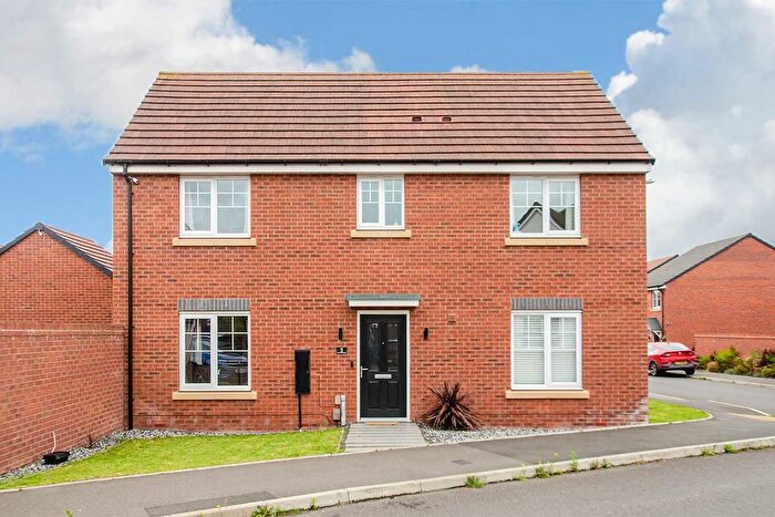 4 Bedroom Detached House For Sale In Hayward Drive, Burntwood, WS7