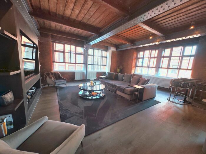 2 Bedroom Flat To Rent In Whitworth Street, Manchester, M1