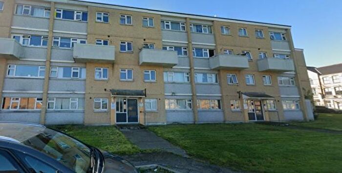 3 Bedroom Maisonette To Rent In Yr Eifl, Pwllheli, Gwynedd, LL53