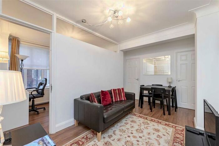 2 Bedroom Flat To Rent In Edgware Road, London W2