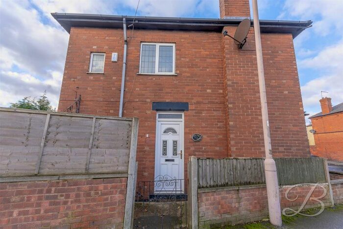 3 Bedroom End Of Terrace House To Rent In Rosemary Street, Mansfield, NG18