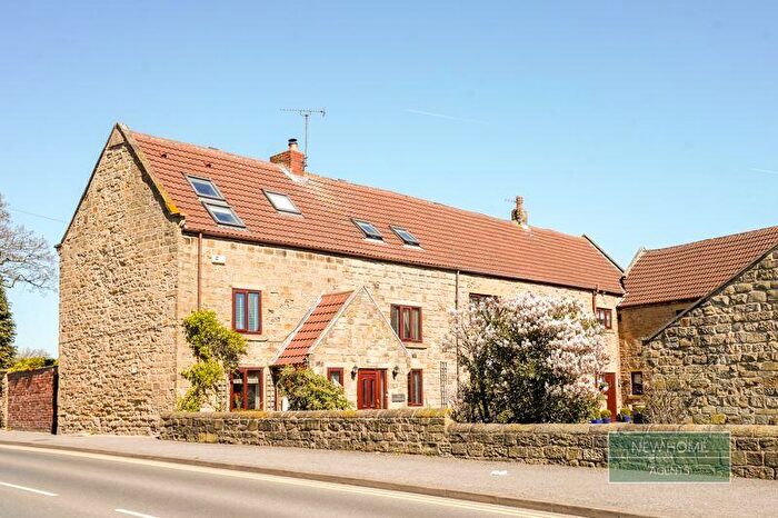 4 Bedroom Terraced House For Sale In Moor Lane South, Ravenfield, Rotherham, S65