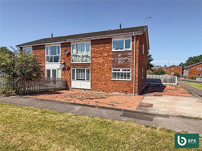 2 Bedroom Flat For Sale In Longholme Road, Carlisle, Cumbria, CA1