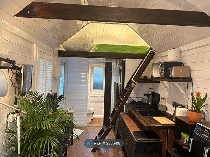 1 Bedroom Detached House To Rent In Folly Lane, North Crawley, Newport Pagnell, MK16