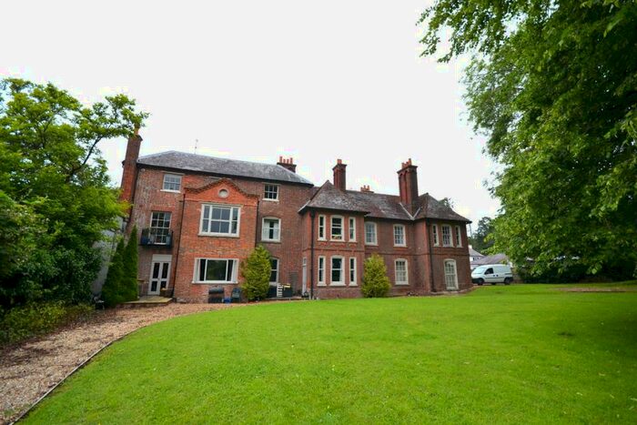 1 Bedroom Apartment To Rent In Botley Hill House, Southampton, SO30