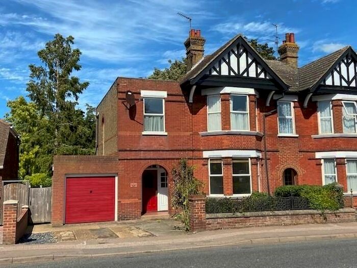 3 Bedroom Semi-Detached House To Rent In Key Street, Sittingbourne, ME10