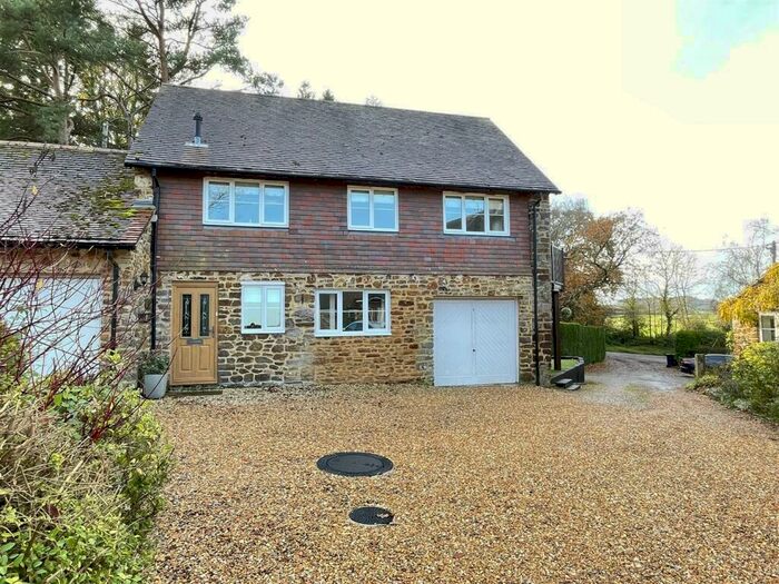 4 Bedroom Link Detached House To Rent In Loop Farm Road, Lytchett Matravers, BH16