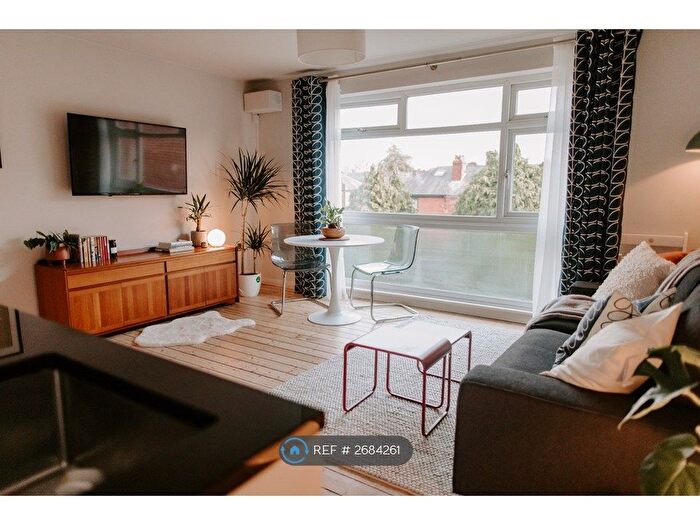 1 Bedroom Flat To Rent In Tintern Avenue, Manchester, M20