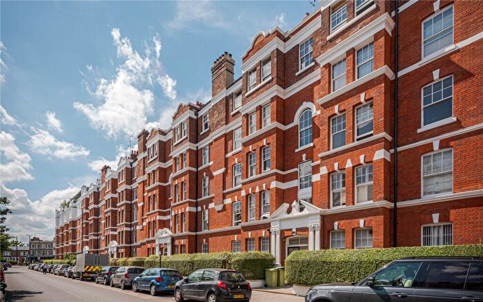 2 Bedroom Apartment For Sale In Cambridge Mansions, Cambridge Road, London, SW11