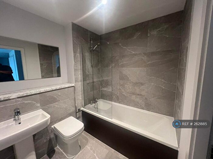 2 Bedroom Flat To Rent In Castle Street, Luton, LU1