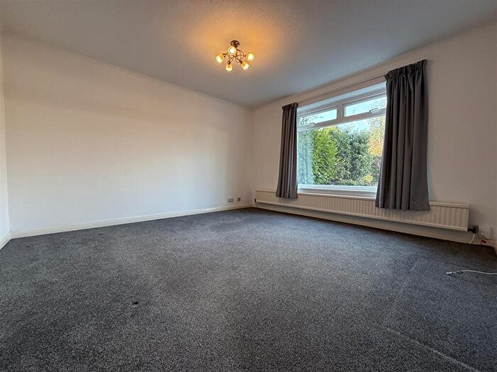 4 Bedroom Detached House For Sale In Primley Park Road, Alwoodley, LS17
