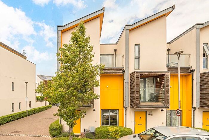 4 Bedroom Property For Sale In Cairns Place, Streatham, SW16
