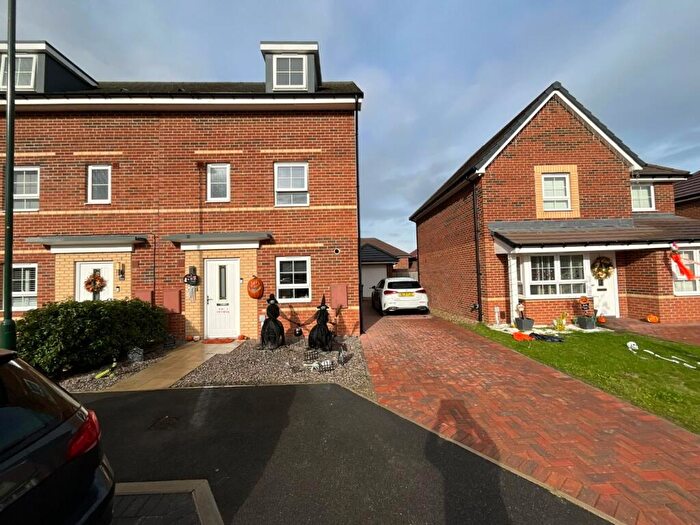 4 Bedroom Semi-Detached House For Sale In Portrush Drive, Hebburn, NE31