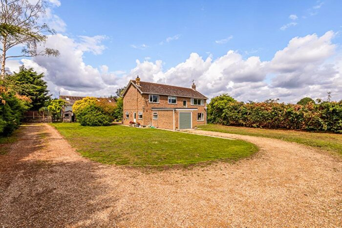 4 Bedroom Detached House For Sale In Fen Gate, Moulton Chapel, PE12