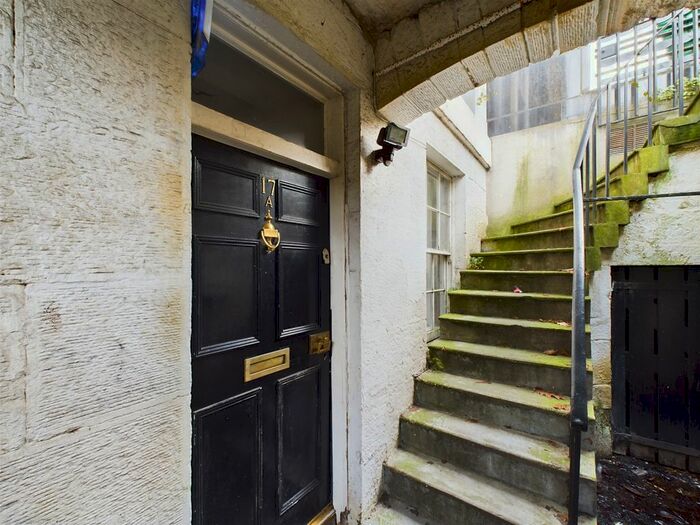 2 Bedroom Flat To Rent In North West Circus Place, Stockbridge, Edinburgh, EH3