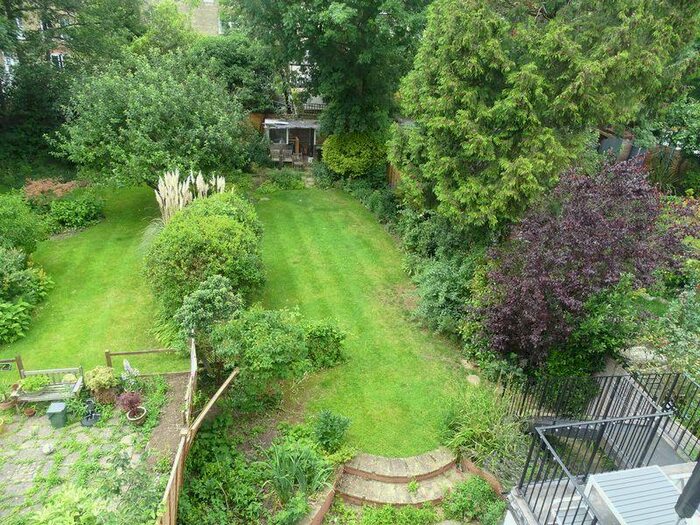 1 Bedroom Flat To Rent In Grovelands Road, Palmers Green, N13