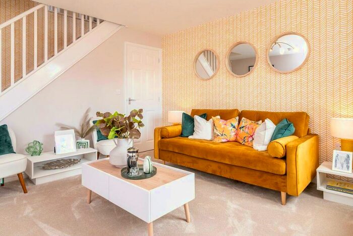 3 Bedroom Detached House To Rent In Spring Mill, Rochdale, OL12