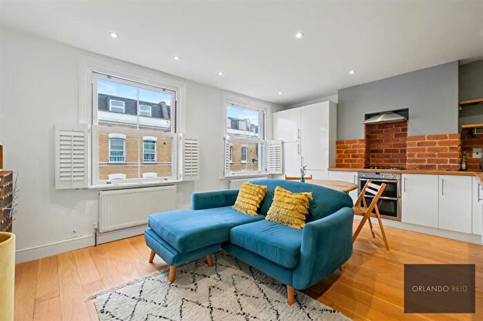 1 Bedroom Apartment For Sale In Battersea Park Road, Battersea, London, SW11