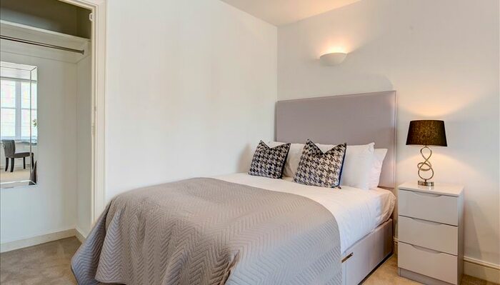 Studio To Rent In Hill Street, Mayfair., London, W1J