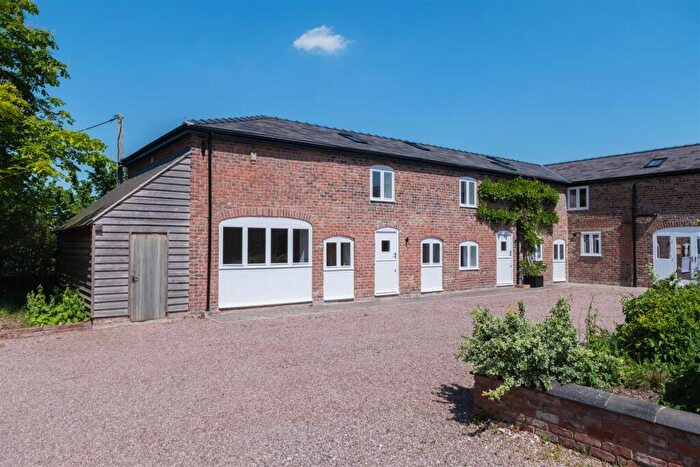 4 Bedroom Barn Conversion For Sale In Picton Lane, Picton, CH2