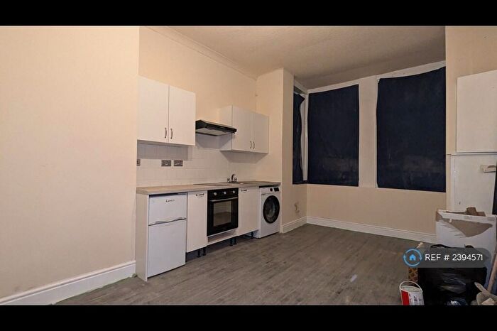 1 Bedroom Flat To Rent In Reads Avenue, Blackpool, FY1