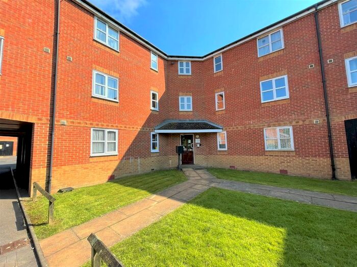 2 Bedroom Flat To Rent In Earlsworth Road, Ashford, TN24