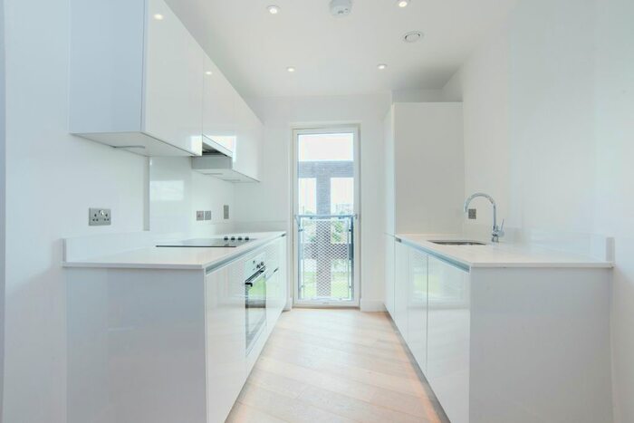 2 Bedroom Flat For Sale In Cube Building, Wenlock Road, Islington, London, N1