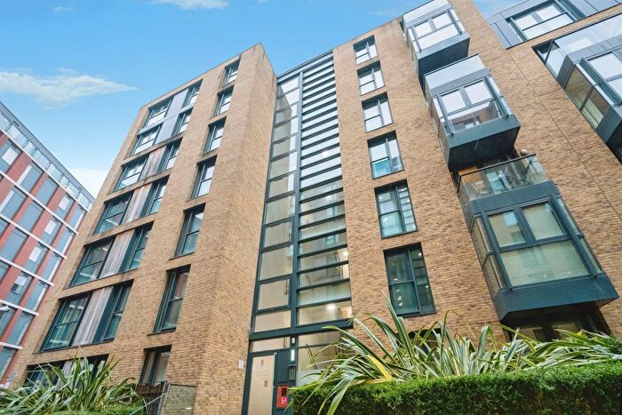 2 Bedroom Flat For Sale In St. John's Walk, Birmingham, B5