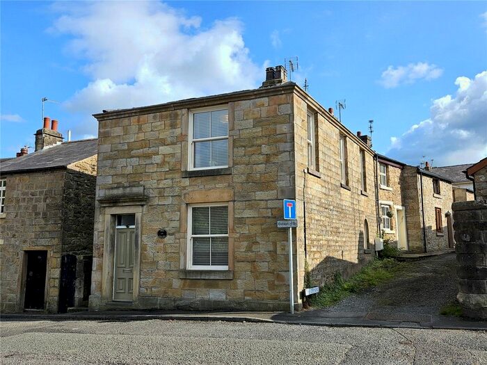 3 Bedroom End Of Terrace House To Rent In Whalley Road, Mellor Brook, Blackburn, Lancashire, BB2