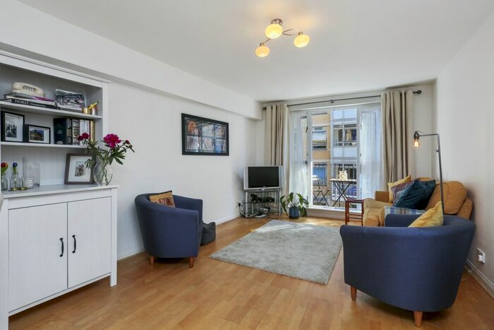 2 Bedroom Flat To Rent In Gainsford Street, London, SE1