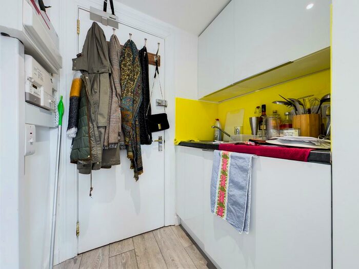 Studio To Rent In St. James's Street, BN2