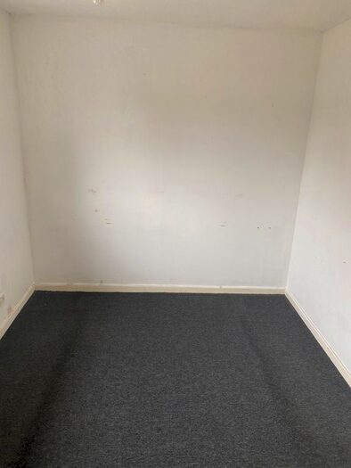 1 Bedroom Flat To Rent In Alder Crescent, Luton, LU3