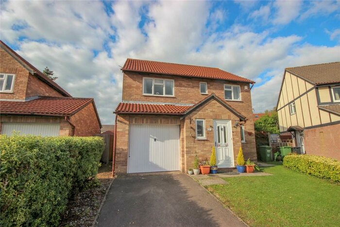 4 Bedroom Detached House To Rent In Apseleys Mead, Bradley Stoke, Bristol, South Gloucestershire, BS32