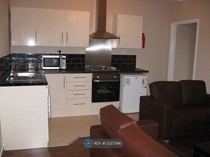 1 Bedroom Flat To Rent In Whiting Street, Sheffield, S8