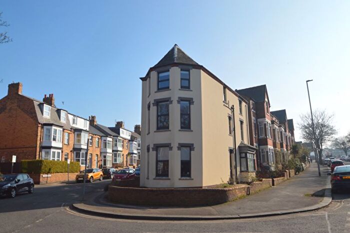 2 Bedroom Flat To Rent In Columbus Ravine, Scarborough, YO12