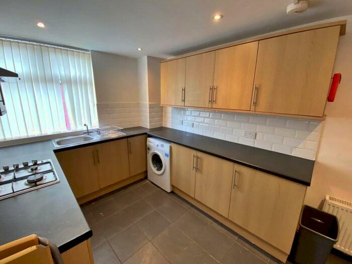 3 Bedroom Terraced House To Rent In Whitby Road, Fallowfield, M14