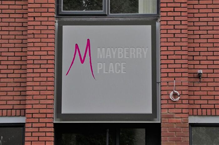 1 Bedroom Flat To Rent In Mayberry Place, Rumbow, Halesowen, West Midlands, B63