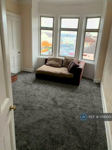 1 Bedroom Flat To Rent In Maxwellton Street, Paisley, PA1