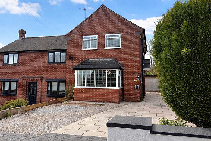 3 Bedroom Semi Detached House For Sale In Woodlands Road, Allestree, DE22