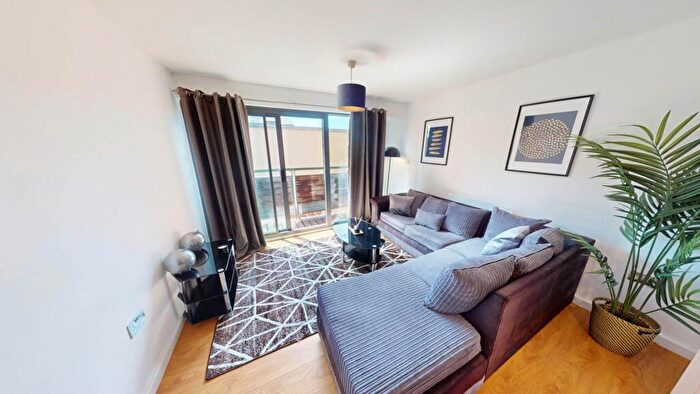 2 Bedroom Apartment To Rent In Back Colquitt Street, Liverpool, L1
