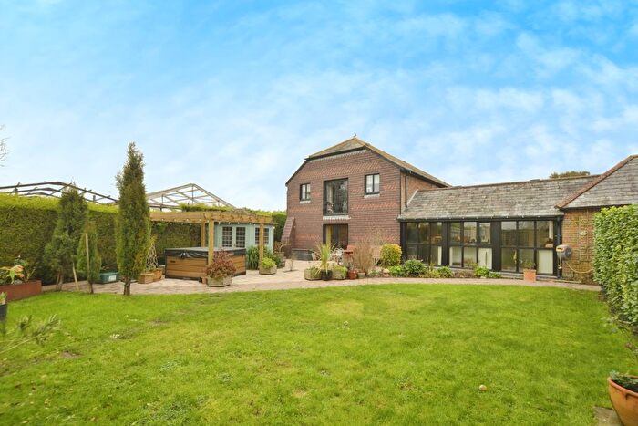 4 Bedroom Barn Conversion For Sale In Ashford Road, New Romney, Kent, TN28