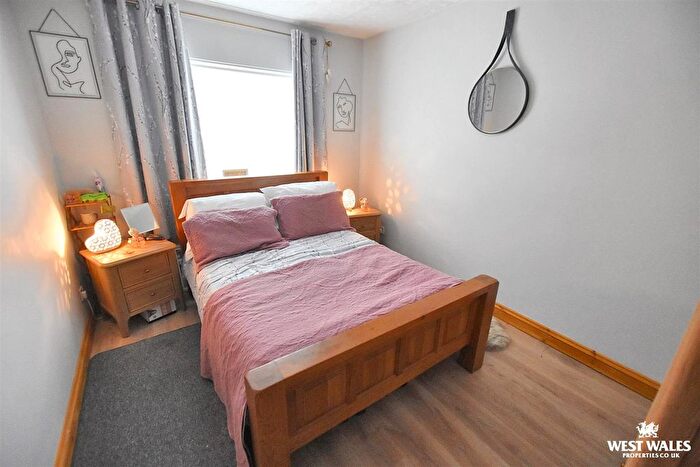 3 Bedroom Detached Bungalow For Sale In Silverstream Drive, Hakin, Milford Haven, SA73