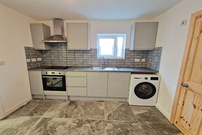 1 Bedroom Flat To Rent In Wellington Road South, Stockport, SK2