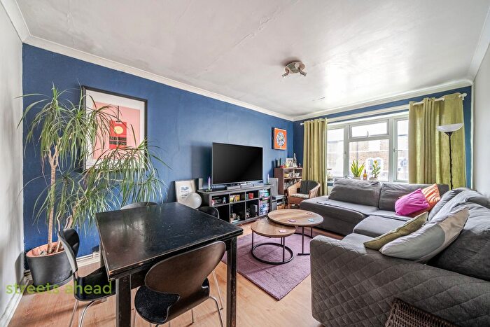 1 Bedroom Flat For Sale In Elgin Road, Croydon, CR0