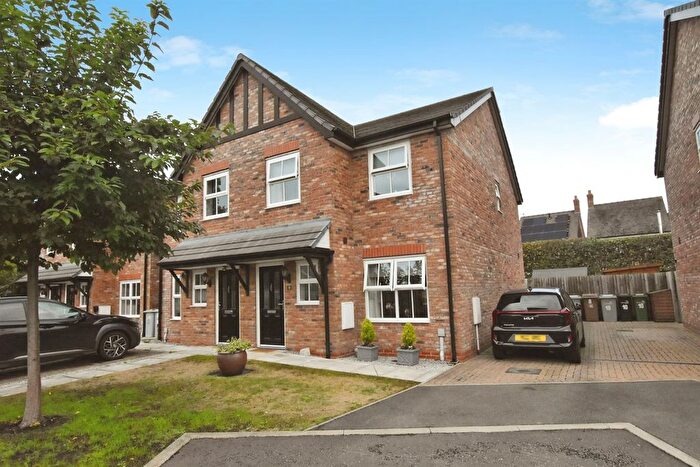 3 Bedroom Semi-Detached House For Sale In Judson Close, CW5