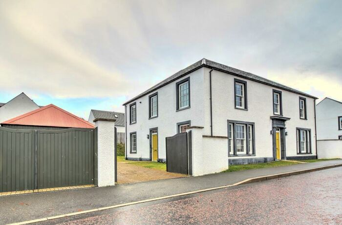 3 Bedroom Semi-Detached House For Sale In Hillhead Road, Inverness, IV2