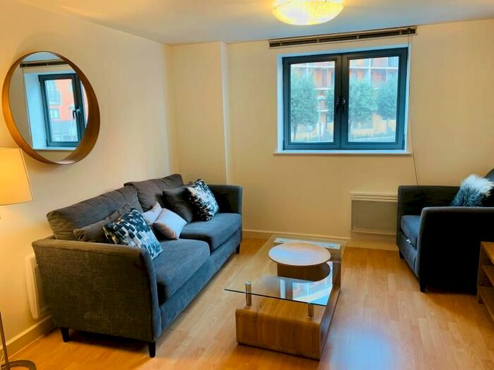 2 Bedroom Flat To Rent In Velocity East, 4 City Walk, Sweet Street LS11