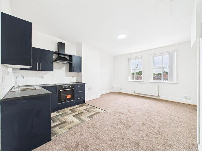 2 Bedroom Apartment To Rent In Stockport Road, Levenshulme, Manchester, M19