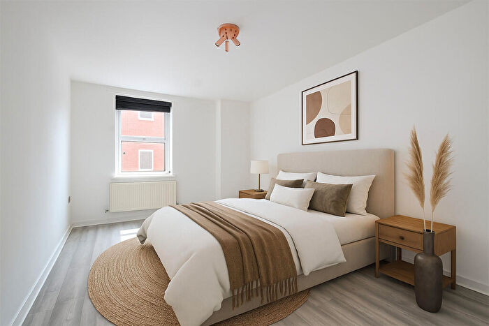 2 Bedroom Apartment To Rent In Bn House, Sly Street, Whitechapel, London, E1